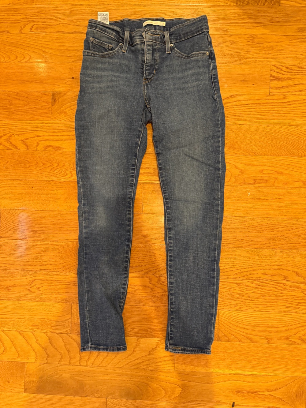 Levi's Women's Skinny Jeans in Dark Blue Wash